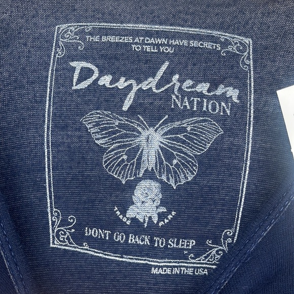 🆕Daydream Nation X Revolve “LA” Top, Size XS - Picture 3 of 6